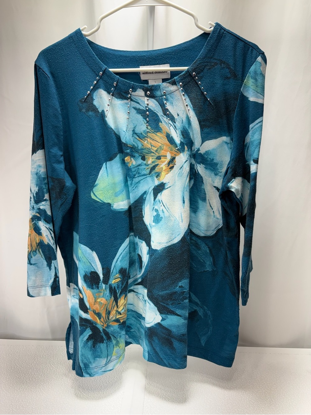 Alfred Dunner Teal Floral Beaded Neck Top with White and Gold Accents 4375